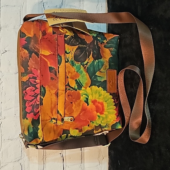NWT Patricia Nash Carmini Sling Crossbody💥💥24 Hr FLASH SALE - Picture 1 of 11